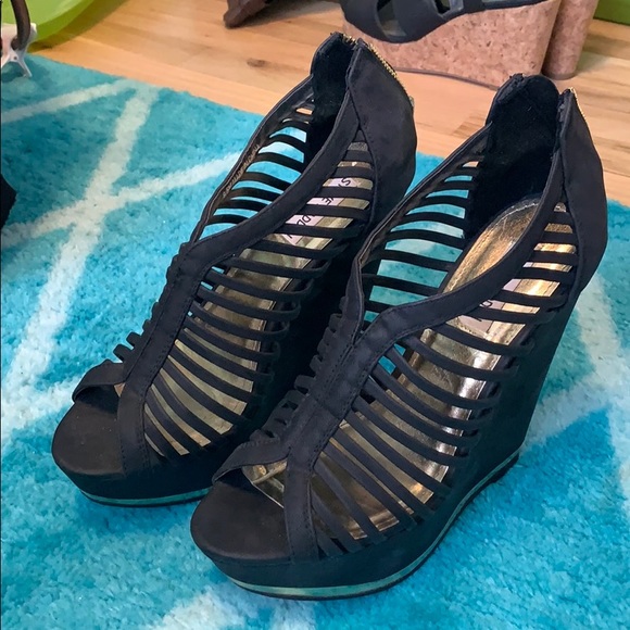 Steve Madden Shoes - Steve Madden Wedges! Great Condition